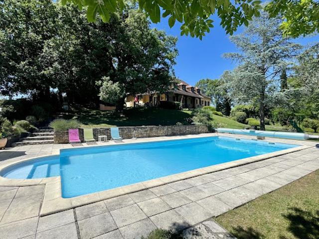Vente Maison 9 pièces 254 m2 Savignac