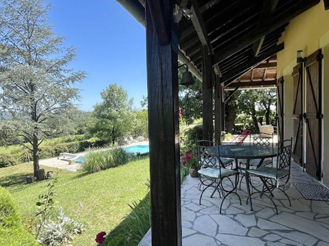 Vente Maison 9 pièces 254 m2 Savignac