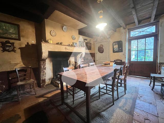 Vente Maison 9 pièces 254.9 m2 Lamothe Montravel