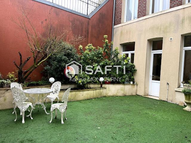 Vente Maison 9 pièces 257 m2 Saint Quentin
