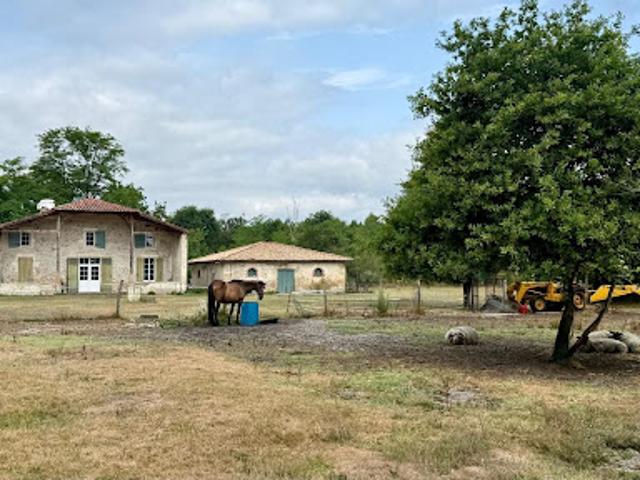 Vente Maison 9 pièces 258 m2 Cazalis