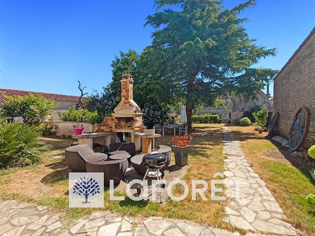 Vente Maison 9 pièces 259 m2 Villars en Pons