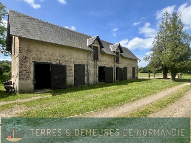 Vente Maison 9 pièces 250 m2 Ouilly du Houley