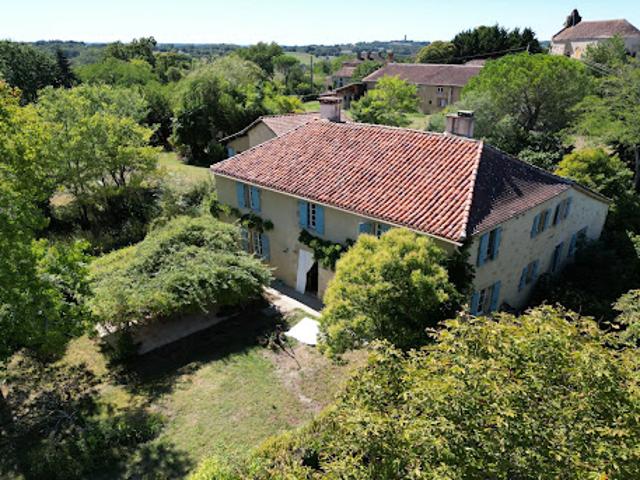 Vente Maison 9 pièces 250 m2 Aignan