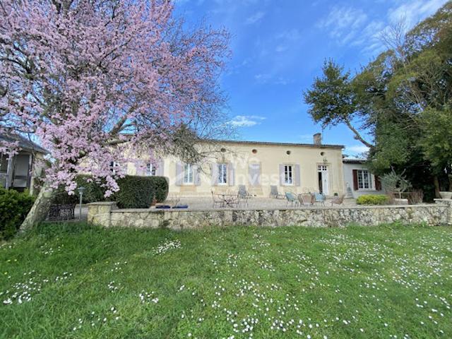 Vente Maison 9 pièces 250 m2 Bayon sur Gironde