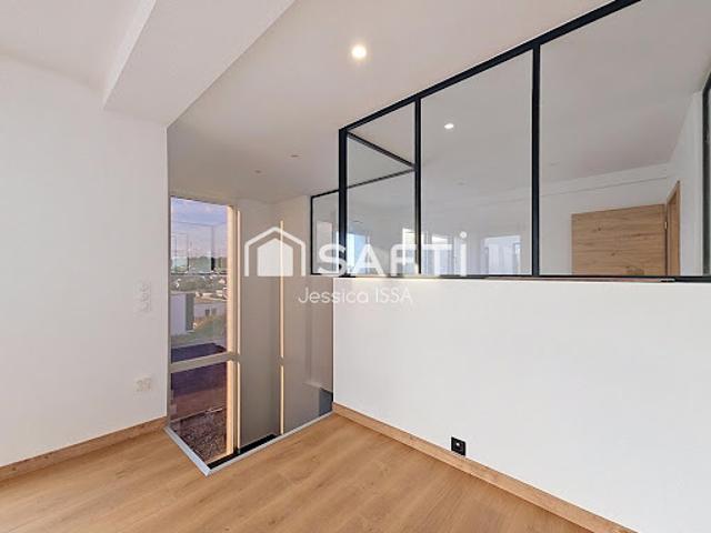Vente Maison 9 pièces 250 m2 Lachambre