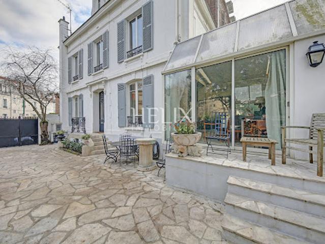 Vente Maison 9 pièces 250 m2 Le Vésinet