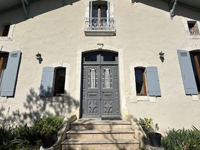 Vente Maison 9 pièces 250 m2 Pouillon