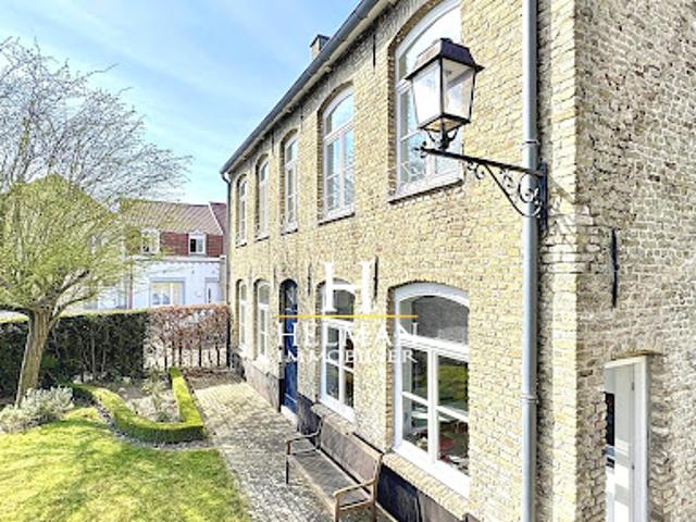 Vente Maison 9 pièces 250 m2 Quaëdypre