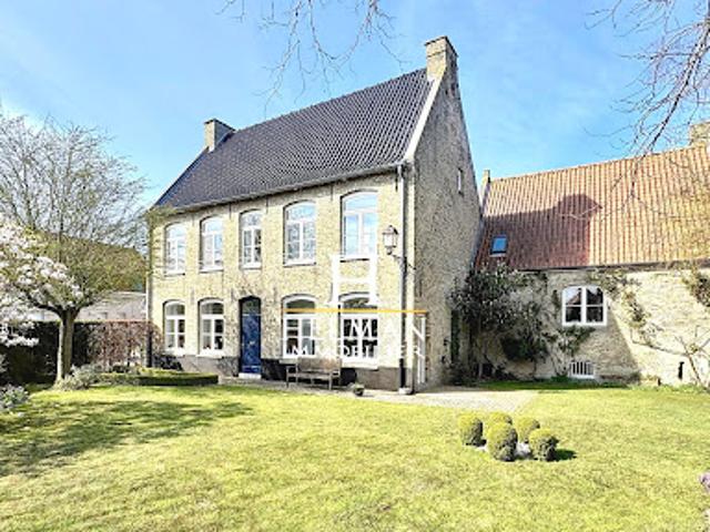 Vente Maison 9 pièces 250 m2 Quaëdypre