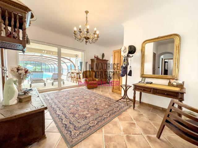 Vente Maison 9 pièces 250 m2 Régusse