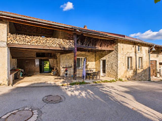 Vente Maison 9 pièces 251 m2 Nurieux Volognat