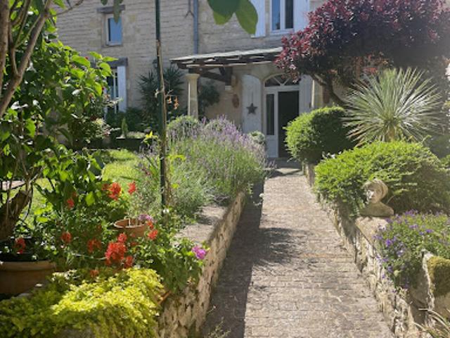 Vente Maison 9 pièces 251 m2 Port Sainte Foy et Ponchapt