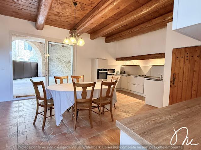 Vente Maison 9 pièces 252 m2 Junas