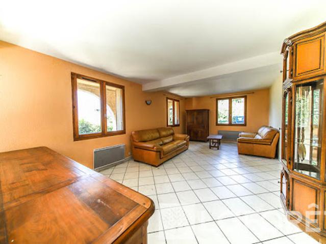 Vente Maison 9 pièces 265 m2 Embrun