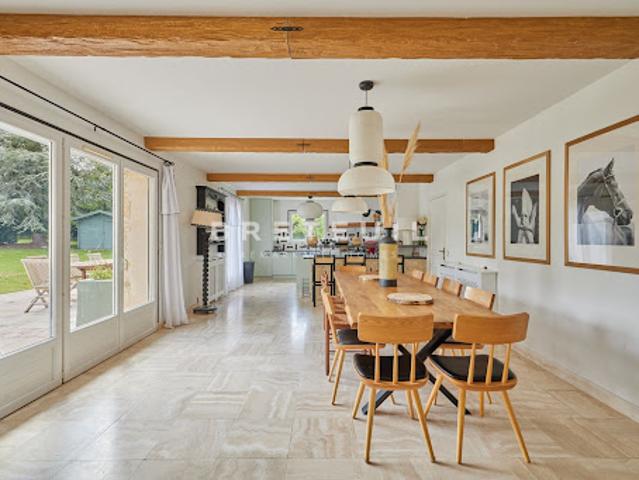 Vente Maison 9 pièces 265 m2 Saint Etienne la Thillaye
