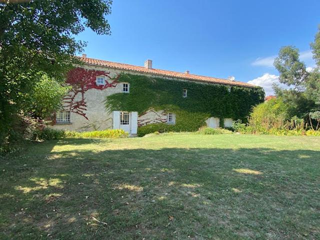 Vente Maison 9 pièces 265 m2 Thairé