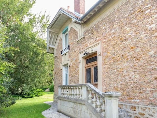 Vente Maison 9 pièces 266 m2 Tournan en Brie