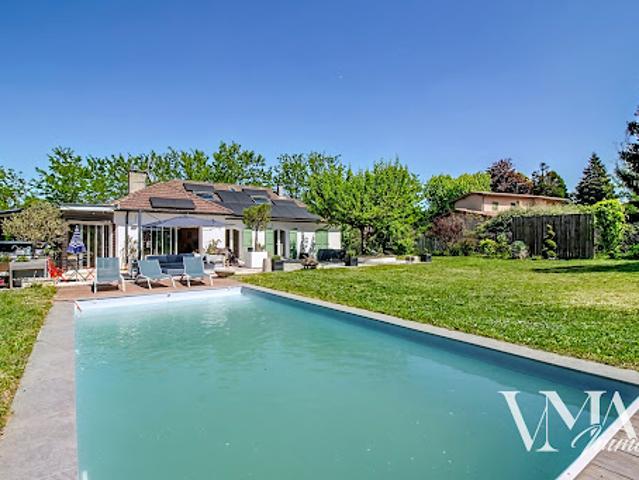 Vente Maison 9 pièces 266.1 m2 Fontaines Saint Martin