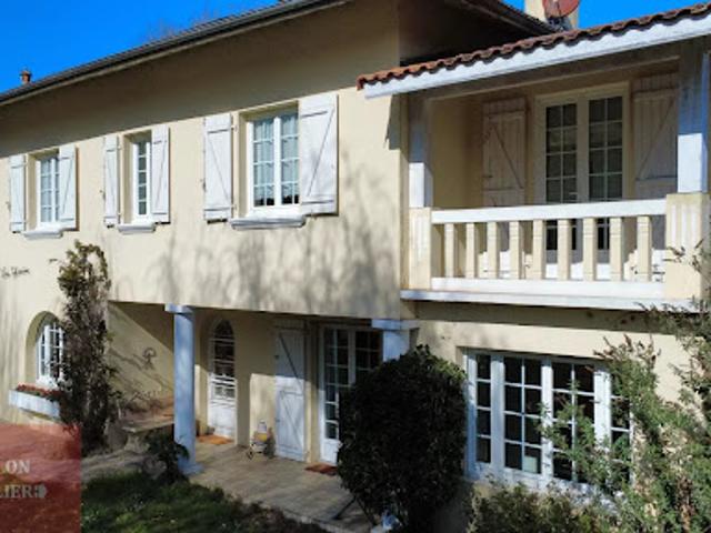 Vente Maison 9 pièces 267.5 m2 Pouillon