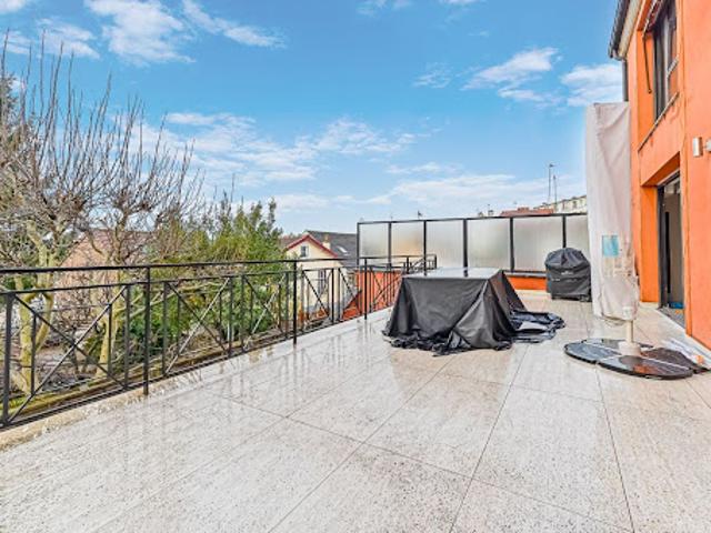Vente Maison 9 pièces 269.42 m2 Fontenay sous Bois