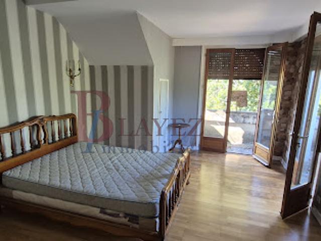 Vente Maison 9 pièces 260 m2 Beynat