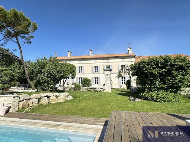 Vente Maison 9 pièces 260 m2 Jurignac