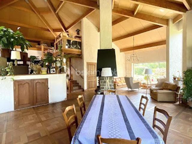 Vente Maison 9 pièces 260 m2 Roinville
