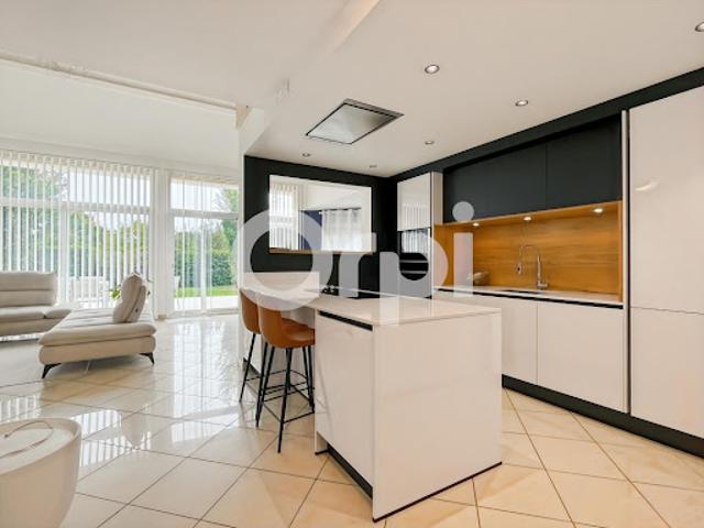 Vente Maison 9 pièces 260 m2 Saint Sébastien de Morsent