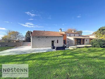 Vente Maison 9 pièces 261.72 m2 La Garnache