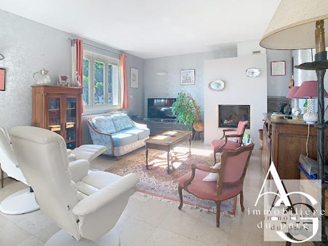 Vente Maison 9 pièces 262.36 m2 Rives en Seine