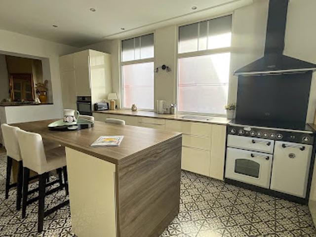 Vente Maison 9 pièces 274.67 m2 La Bassée
