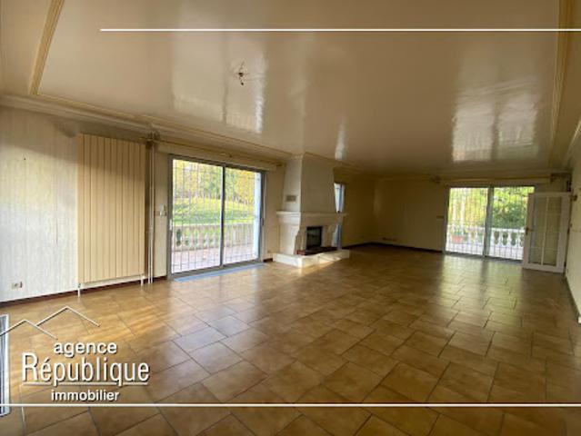 Vente Maison 9 pièces 275 m2 Vougeot