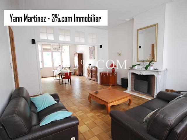Vente Maison 9 pièces 276 m2 Comines