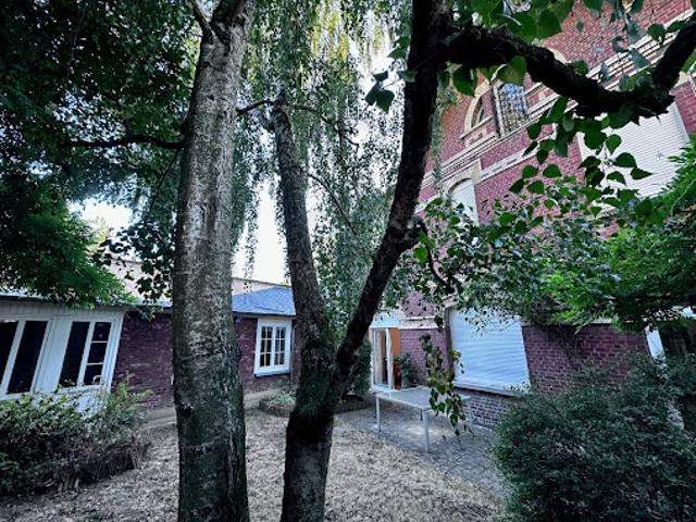 Vente Maison 9 pièces 277 m2 Montdidier