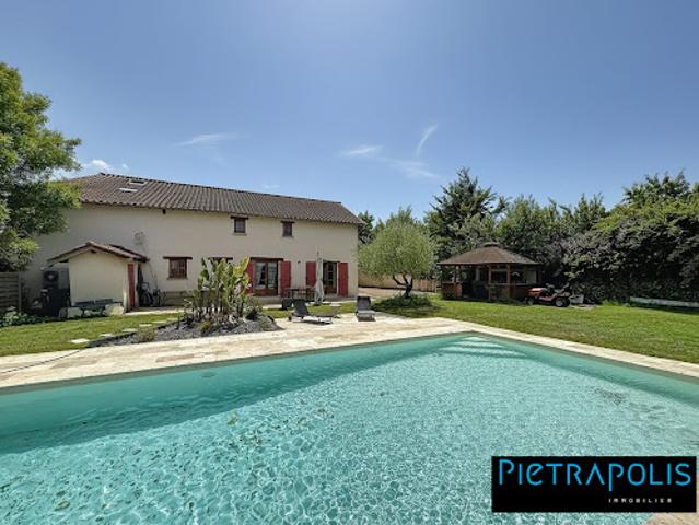 Vente Maison 9 pièces 277 m2 Montmerle sur saone