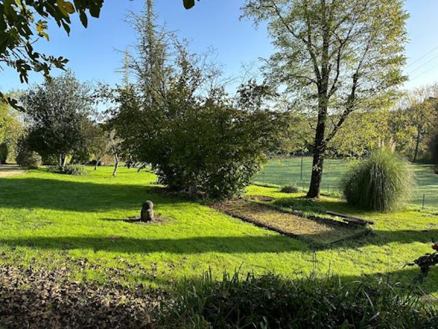 Vente Maison 9 pièces 279 m2 Bouteilles Saint Sébastien