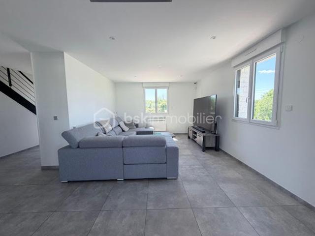 Vente Maison 9 pièces 270 m2 Montescourt Lizerolles