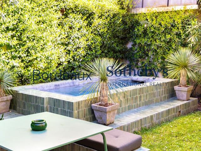 Vente Maison 9 pièces 270 m2 Bordeaux
