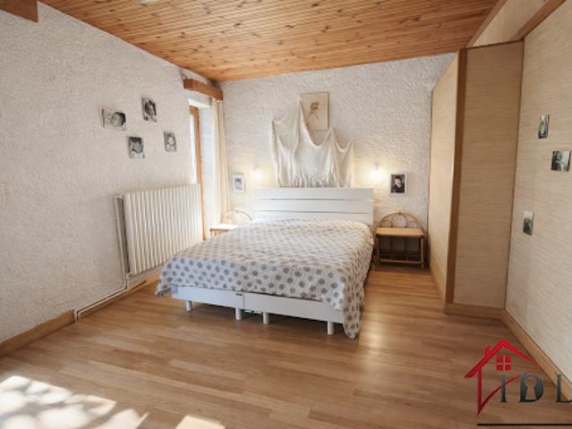 Vente Maison 9 pièces 270 m2 Crissey