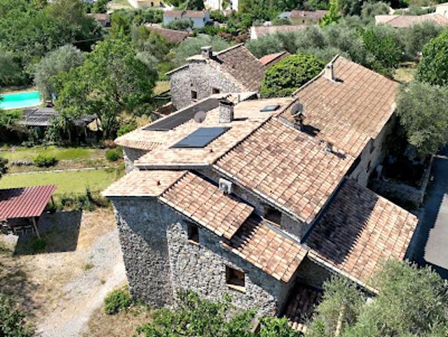 Vente Maison 9 pièces 270 m2 Tourrette Levens