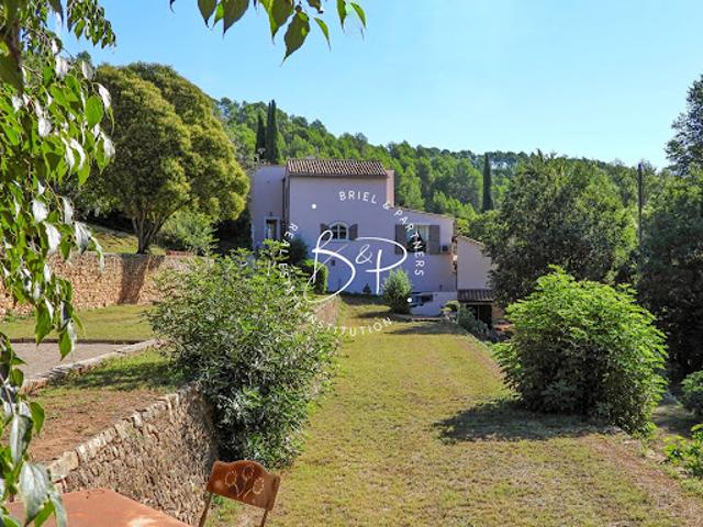 Vente Maison 9 pièces 272 m2 Entrecasteaux