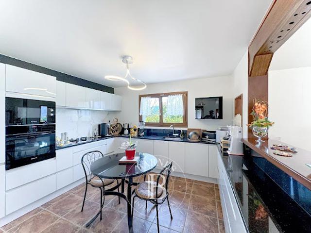 Vente Maison 9 pièces 272.55 m2 Aix les Bains