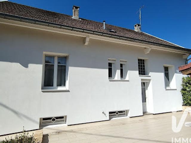 Vente Maison 9 pièces 284 m2 Oyonnax