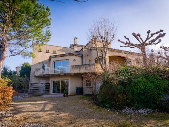 Vente Maison 9 pièces 285 m2 Montéléger