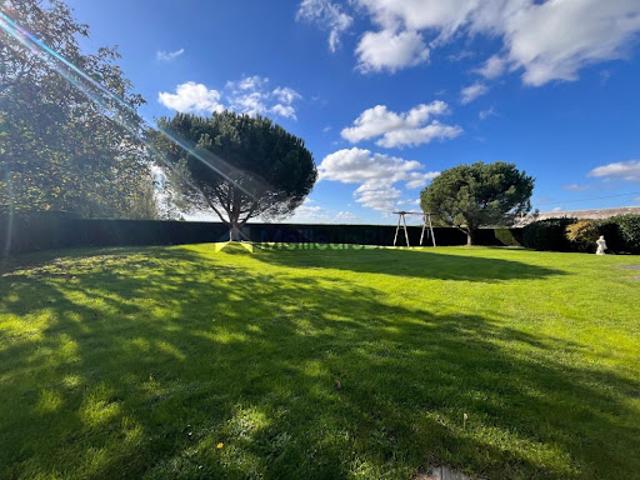 Vente Maison 9 pièces 285 m2 Vieuvicq