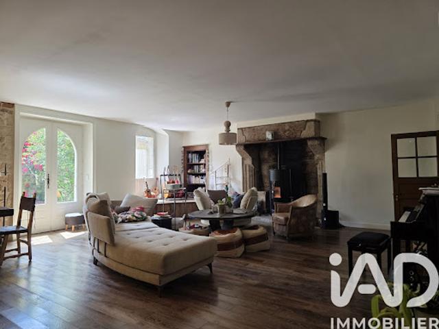 Vente Maison 9 pièces 286 m2 Moncontour de bretagne
