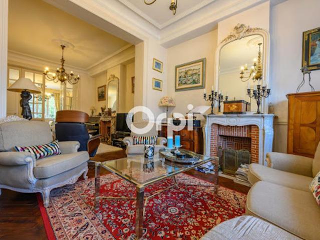 Vente Maison 9 pièces 286.71 m2 Lallaing