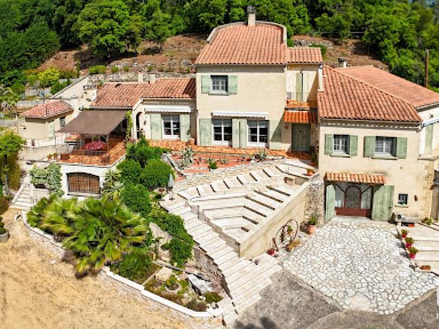Vente Maison 9 pièces 289 m2 Pont Saint Esprit