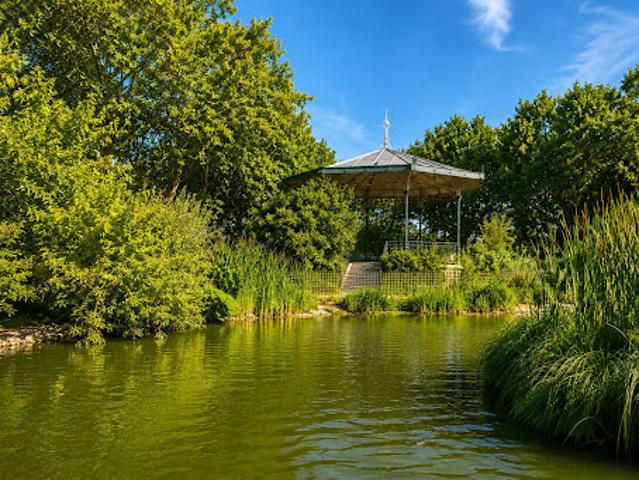 Vente Maison 9 pièces 280 m2 Asnieres sur seine